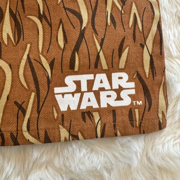 Kid's Star Wars x Williams Sonoma Chewbacca Abstract Adjustable Apron - Picture 4 of 12